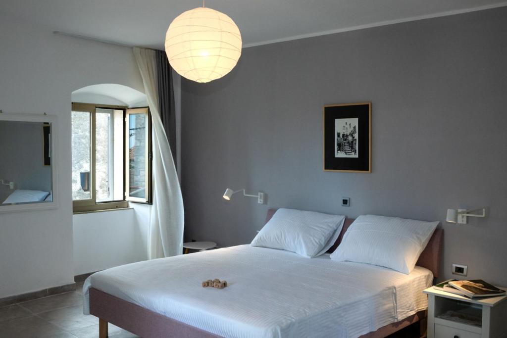Moderno 3 Casa Vecchia Villa เปโรย ภายนอก รูปภาพ